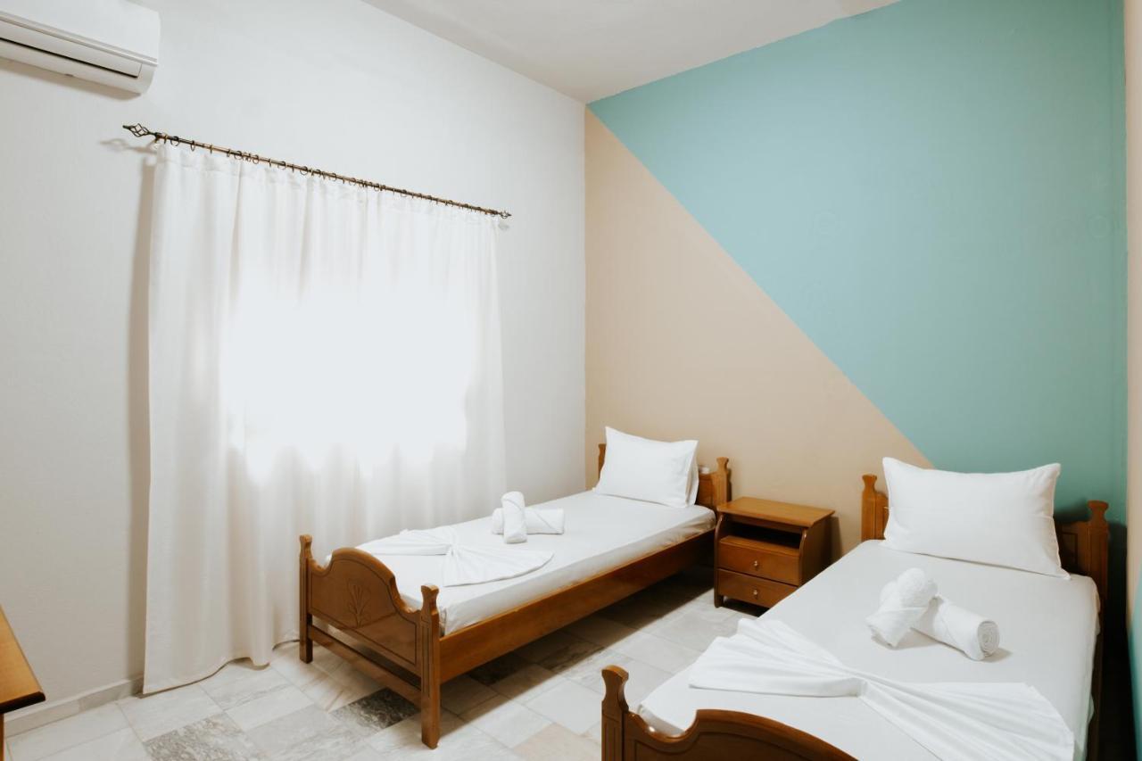 Hotel Lunxheria ジロカストラ エクステリア 写真